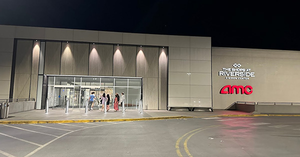 AMC DINE-IN Shops at Riverside 9 - 390 Hackensack Avenue, Hackensack, NJ 07601