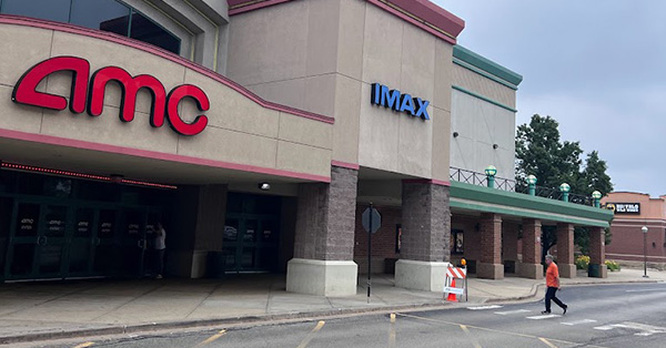 AMC Village Crossing 18 - 7000 Carpenter Road, Skokie, IL 60077