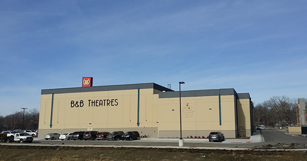B&B Theatres Topeka Wheatfield 9 - 2829 SW Fairlawn RD, Topeka, KS 66614