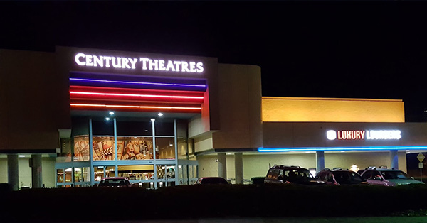 Cinemark Century Rowland Plaza - 44 Rowland Way, Novato, CA 94945