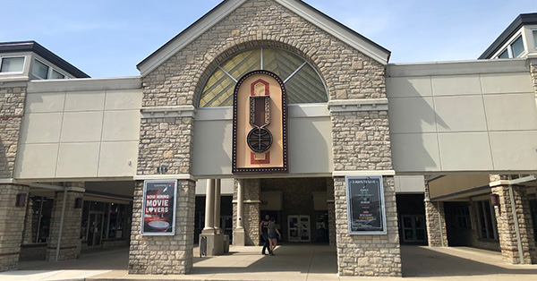 Cinemark Stoneridge Plaza Movies 16 - 323 Stoneridge Lane, Gahanna, OH 43230