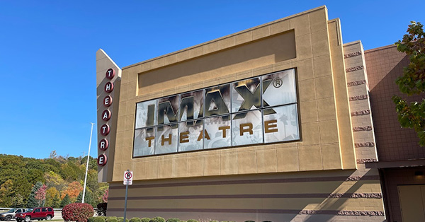 GQT Pittsburgh Mills Cinemas - 590 Pittsburgh Mills Cir, Tarentum, PA 15084