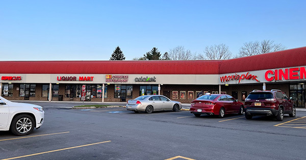 Oneida Movieplex - Route 5 & 46, Oneida, NY 13421