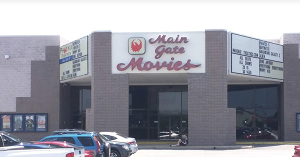 Phoenix Theatres Maingate 10 - 1500 Mall Drive, Norfolk, VA 23511