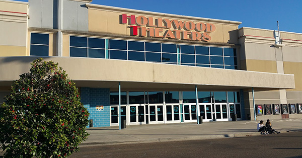 Regal Covington - 69348 Highway 21, Covington, LA 70433