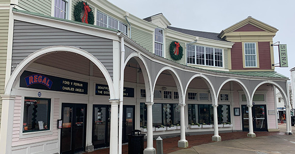 Regal Mashpee Commons - 15 Steeple Street, Mashpee, MA 02649