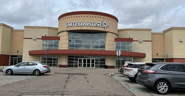 Regal UA Commerce Township - 3033 Springvale Drive, Walled Lake, MI 48390