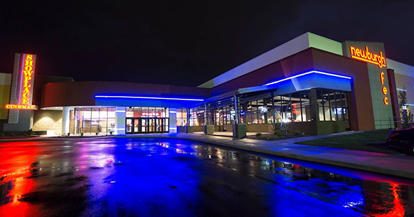 Showplace Cinemas Newburgh 10 - 8099 Bell Oaks Dr., Newburgh, IN 47630