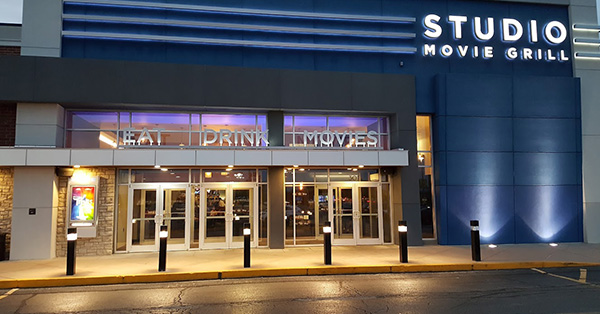 Studio Movie Grill Wheaton - 301 Rice Lake Square, Wheaton, IL 60189